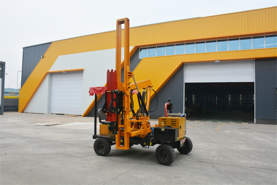 小四轮护栏打桩机